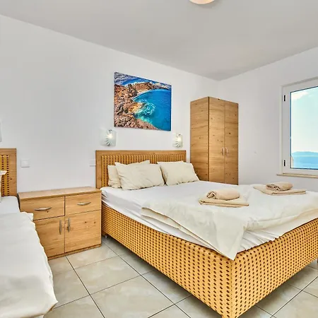 Апартаменти Julia