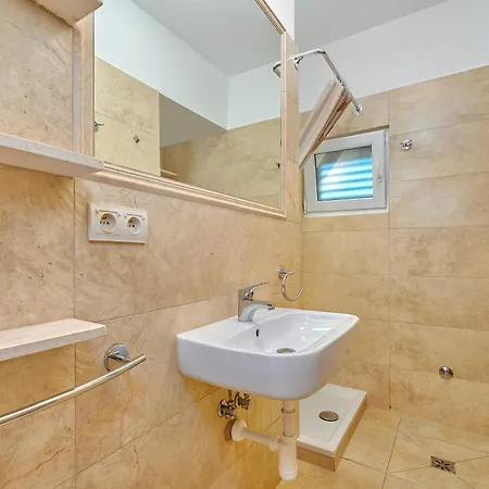 Julia Апартаменти