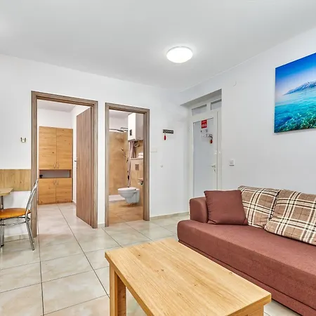 Julia Апартаменти *